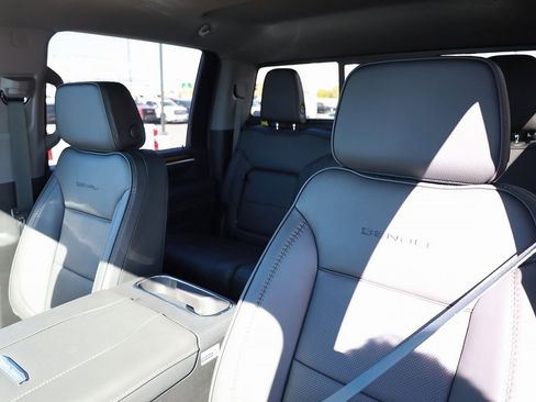 New 2026 GMC Sierra 3500 Denali w/ Technology Package image 17