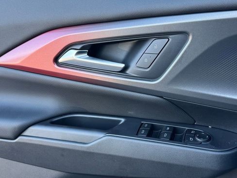 New 2026 Chevrolet Equinox EV RS image 34