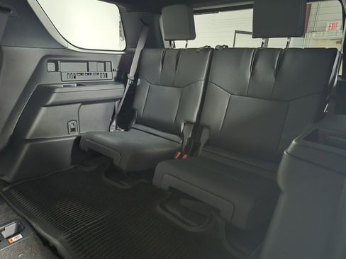 New 2026 Toyota 4Runner 4WD image 34