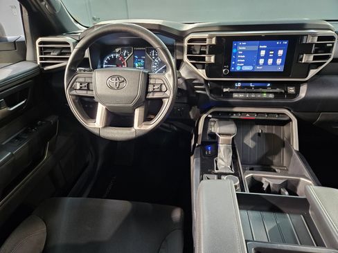 Certified 2025 Toyota Tundra SR5 AWD/4WD image 9
