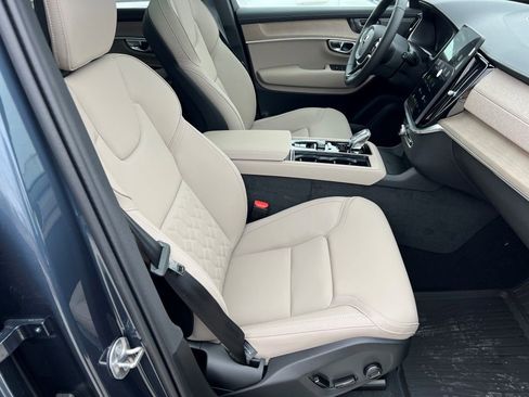 New 2026 Volvo XC90 B6 Plus w/ Protection Package Premier image 9