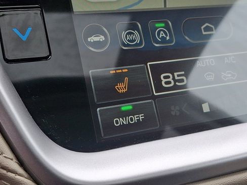 Certified 2025 Subaru Outback Premium image 26