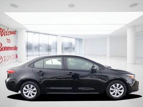 Certified 2025 Toyota Corolla LE image 5