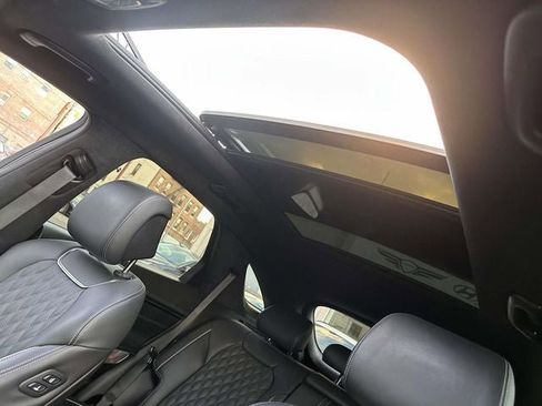 Used 2025 Genesis GV70 3.5T Sport w/ Sport Advanced Package image 18