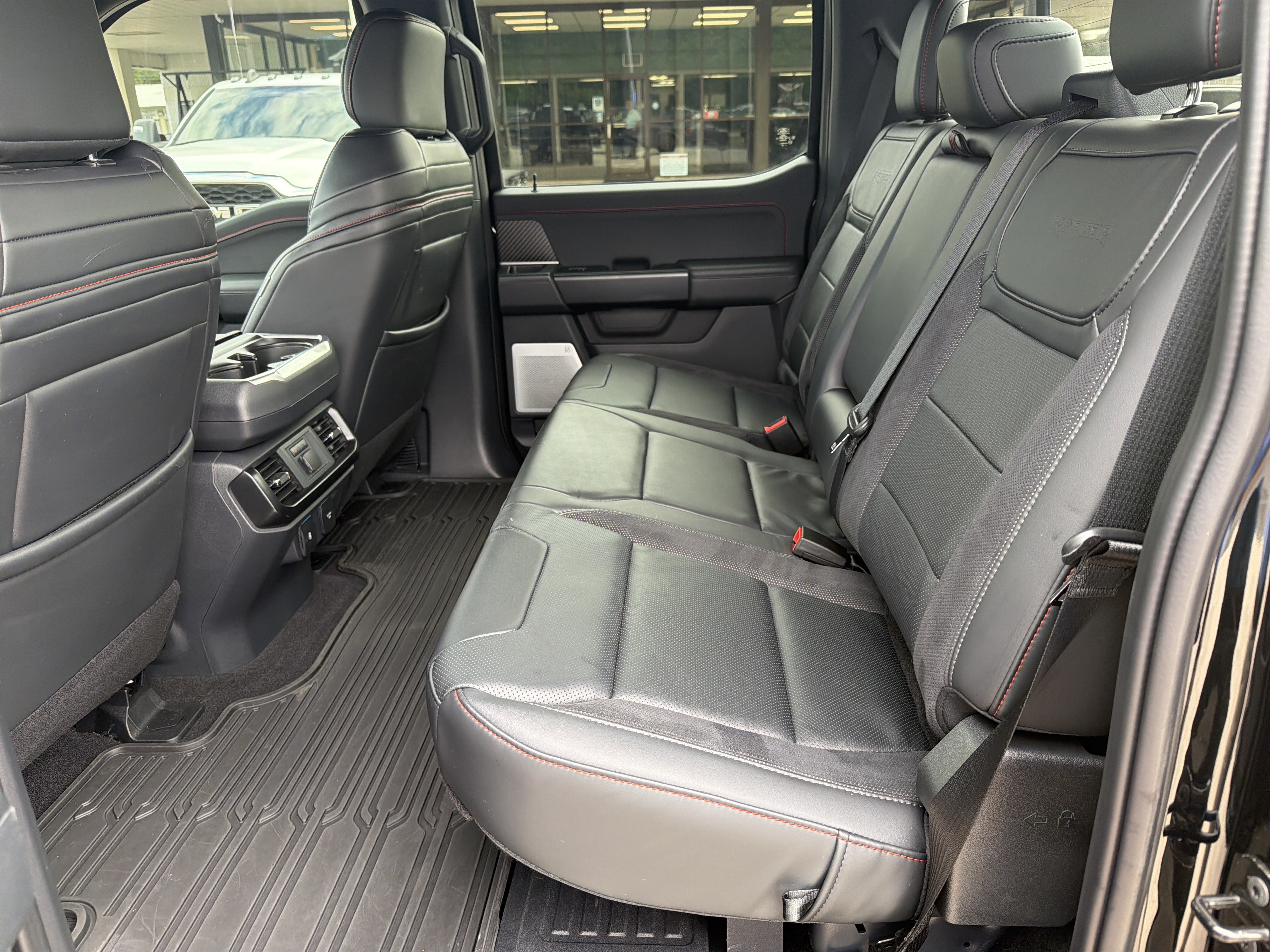 Used 2025 Ford F150 Raptor AWD/4WD image 18