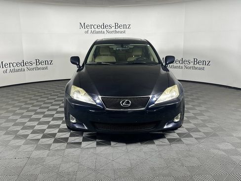 Used 2008 Lexus IS 250 w/ Premium Pkg RWD image 2