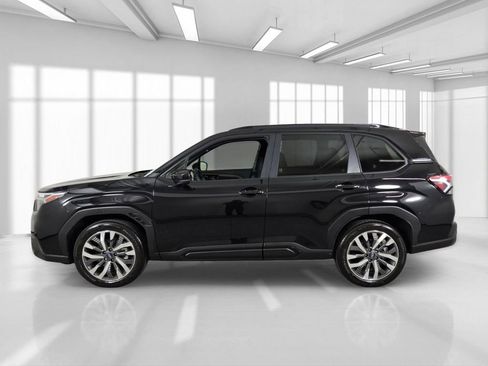 Used 2025 Subaru Forester Touring AWD/4WD image 4