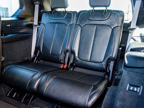 Used 2023 Jeep Grand Cherokee L Overland image 31