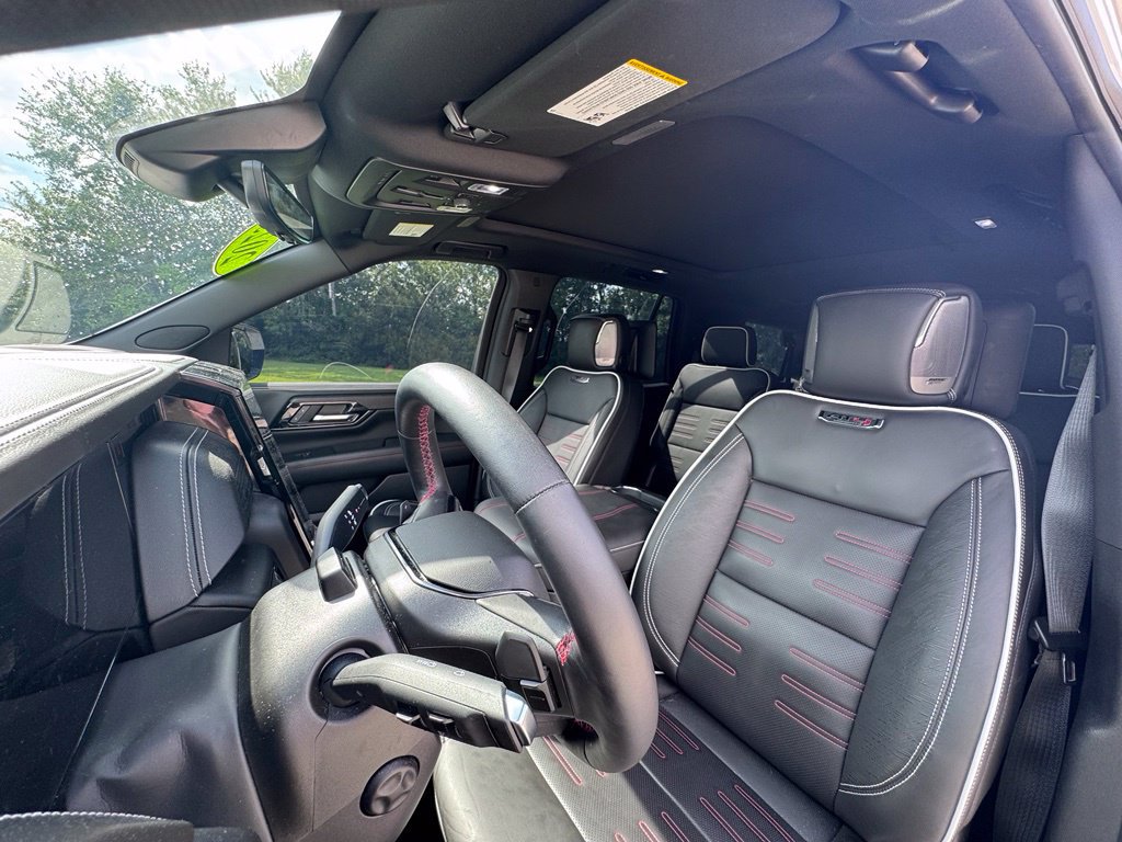 Used 2025 GMC Yukon AT4 Ultimate AWD/4WD image 15