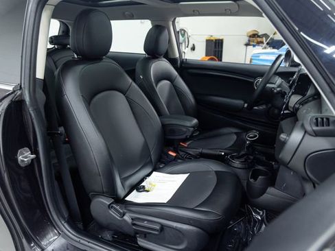Used 2015 MINI Cooper 2-Door Hardtop FWD image 24