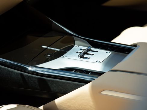 Certified 2025 Ferrari Purosangue AWD/4WD image 56