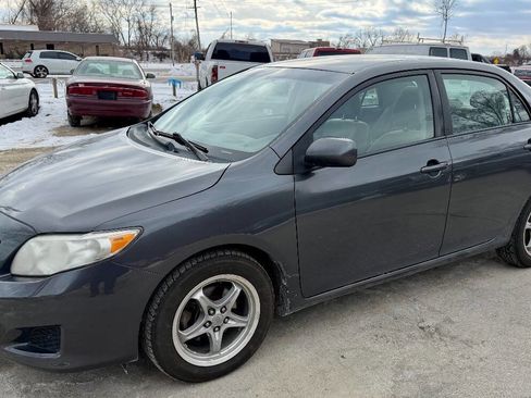 Used 2010 Toyota Corolla XLE image 1
