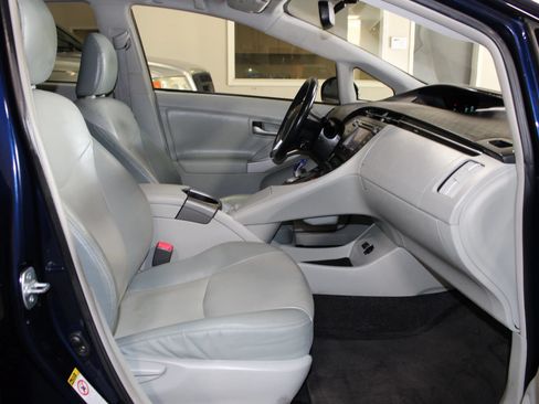 Used 2012 Toyota Prius Four FWD image 24