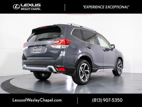 Used 2022 Subaru Forester Touring AWD/4WD image 6