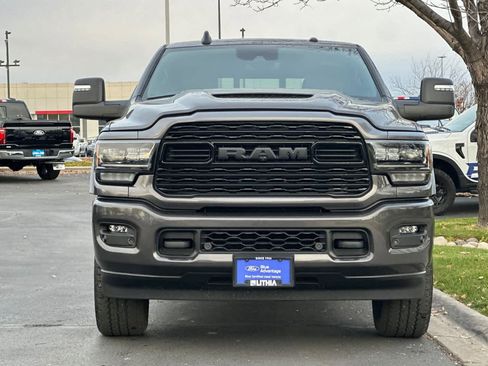 Used 2024 RAM 2500 Limited image 10