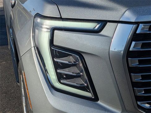 Used 2025 GMC Yukon Denali image 10