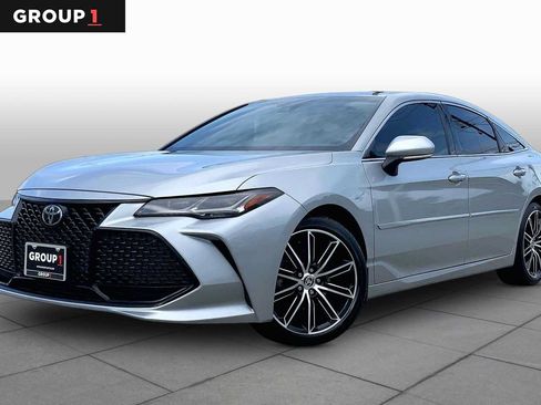 Used 2021 Toyota Avalon Touring FWD image 1