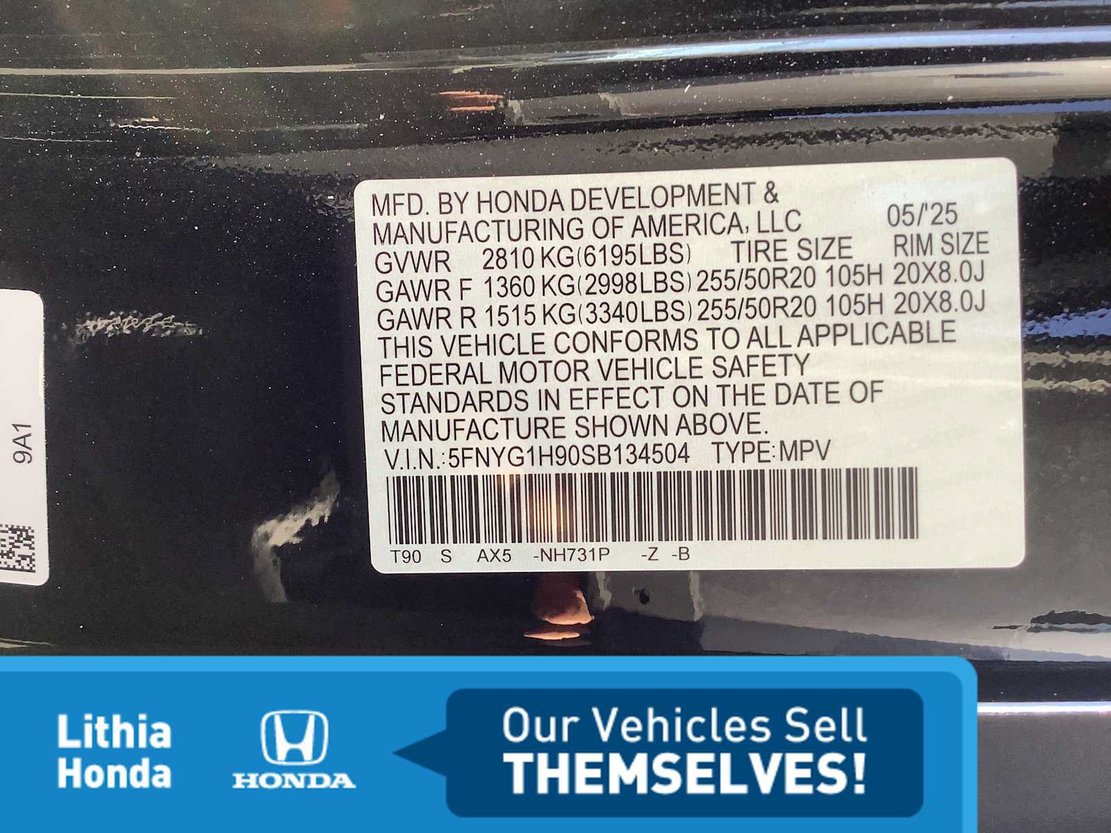 Used 2025 Honda Pilot Black Edition image 1