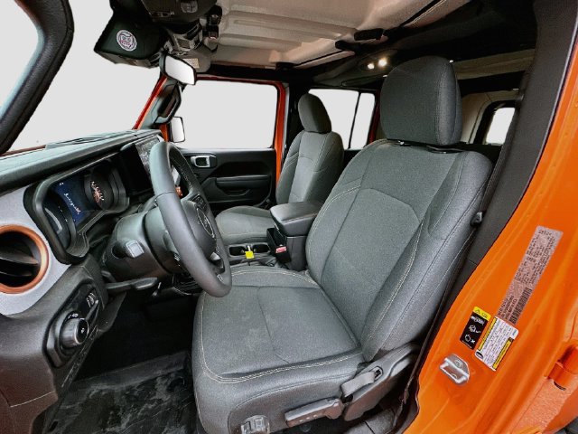 Used 2025 Jeep Wrangler Unlimited Sport AWD/4WD image 21
