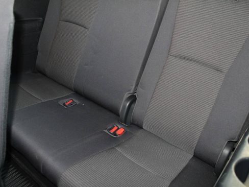 Used 2023 Toyota Highlander L FWD image 21