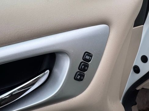 Used 2019 Nissan Pathfinder SL w/ SL Premium Package image 23