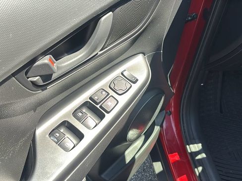 Used 2018 Hyundai Kona SEL FWD image 14
