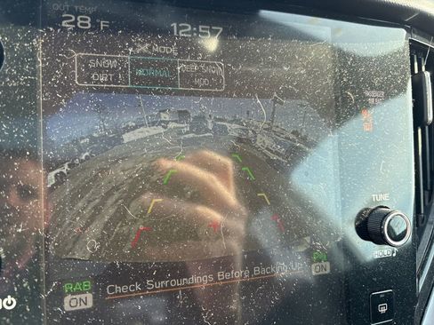 Used 2025 Subaru Outback Onyx Edition image 24