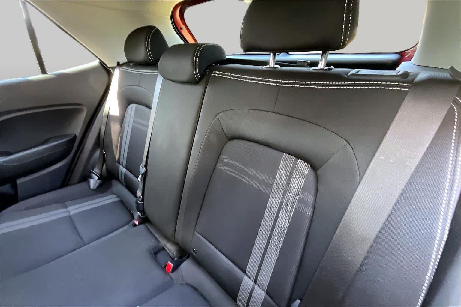Used 2023 Hyundai Venue SEL w/ Cargo Package FWD image 19