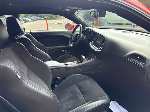 Used 2021 Dodge Challenger R/T Scat Pack RWD image 9