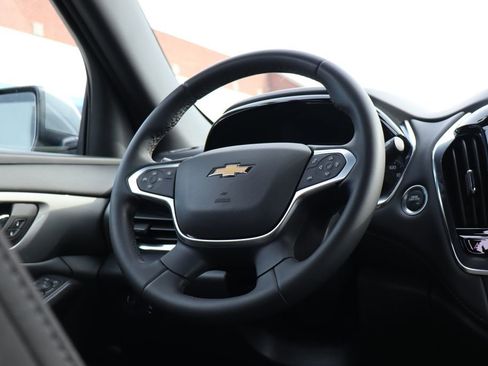 Used 2023 Chevrolet Traverse LT image 46