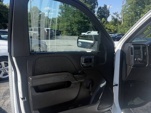 Used 2018 Chevrolet Silverado 2500 W/T RWD image 6