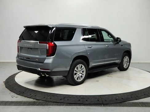 Used 2025 GMC Yukon Denali RWD image 8