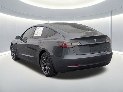 Used 2022 Tesla Model 3 Long Range image 8