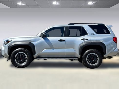 Used 2025 Toyota 4Runner TRD Off-Road AWD/4WD image 2