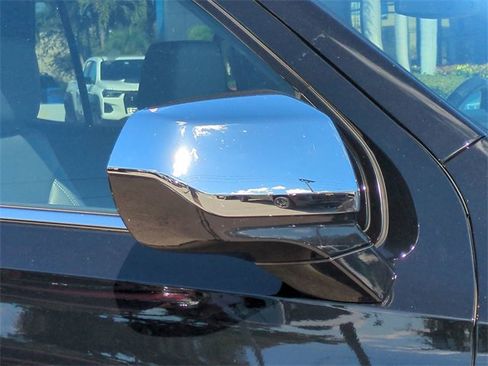 Certified 2024 Chevrolet Tahoe LT image 12