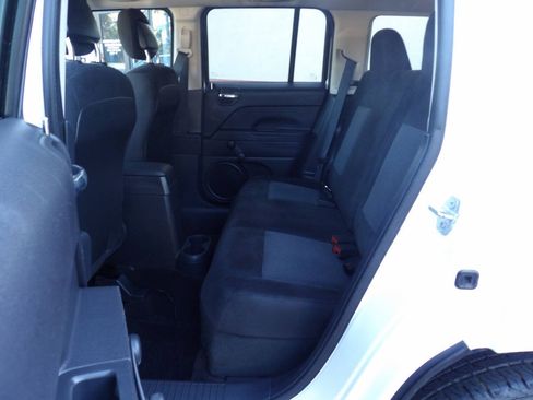 Used 2015 Jeep Patriot Sport FWD image 8