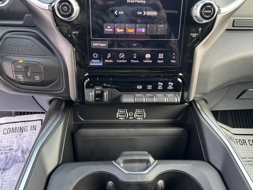 New 2026 RAM 2500 Big Horn AWD/4WD image 18