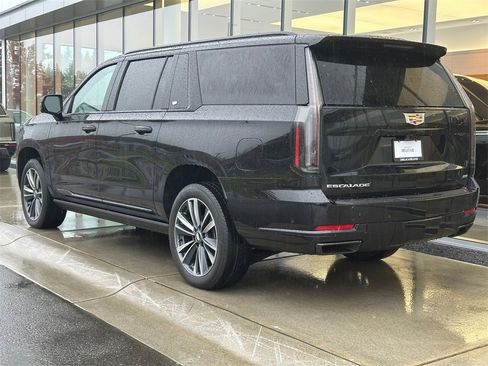 New 2026 Cadillac Escalade ESV Sport w/ Touring Package image 3