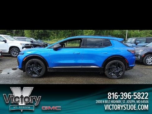 Used 2024 Chevrolet Equinox EV RS image 5