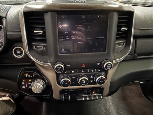 Used 2022 RAM 1500 Laramie AWD/4WD image 19