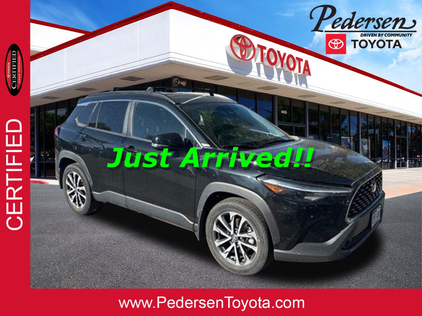 Used 2023 Toyota Corolla Cross XLE w/ Convenience Package FWD image 1