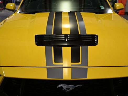 Used 2024 Ford Mustang GT Premium image 14