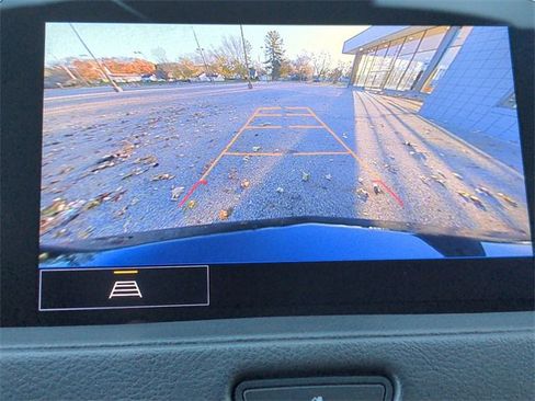 Used 2023 Cadillac XT4 Premium Luxury image 23