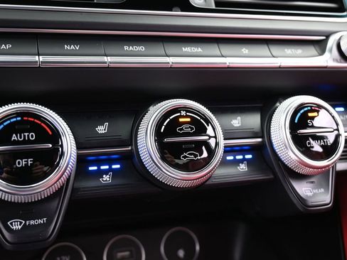 Used 2023 Genesis G70 3.3T w/ Sport Advanced Package image 24