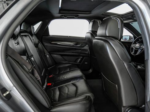 Used 2018 Cadillac CT6 Luxury image 37