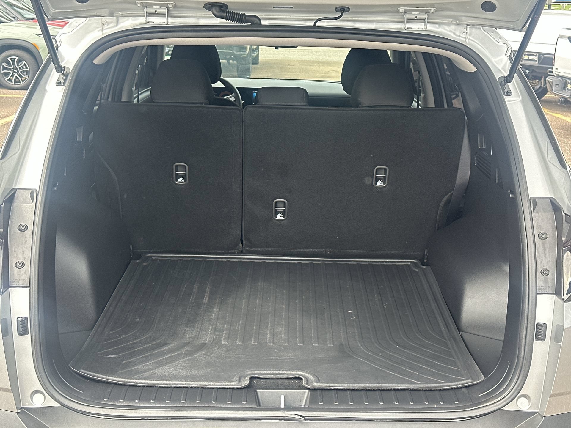 Used 2025 Hyundai Tucson SE FWD image 31