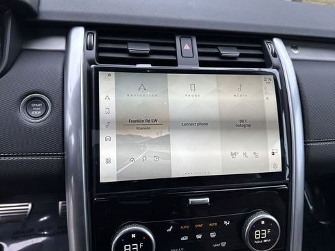 New 2025 Land Rover Discovery Dynamic SE image 20