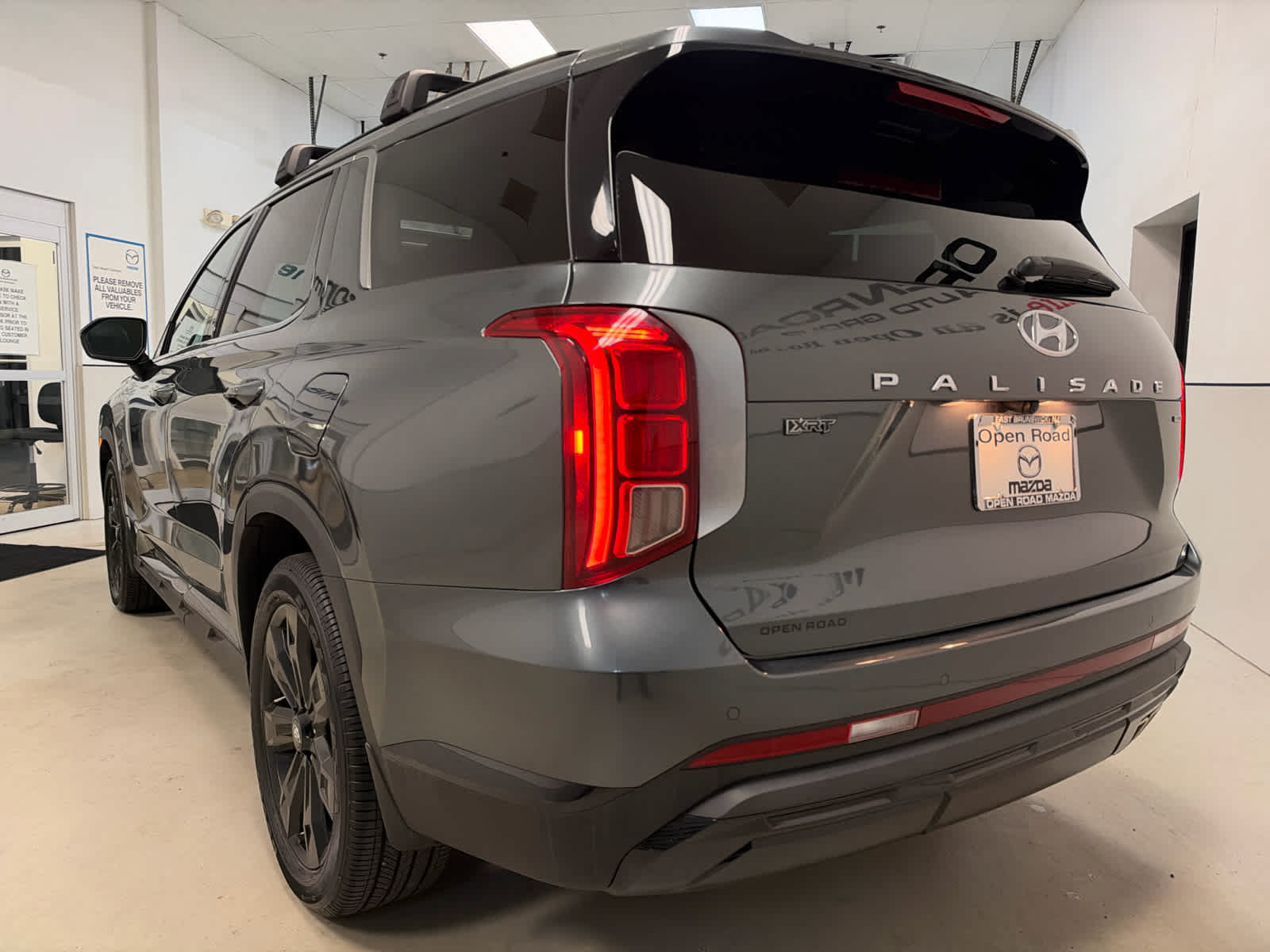 Used 2023 Hyundai Palisade XRT AWD/4WD image 4