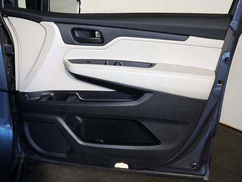 Used 2025 Honda Odyssey EX-L image 30