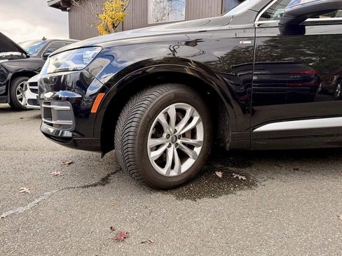 Used 2019 Audi Q7 3.0T Premium w/ Convenience Package AWD/4WD image 29
